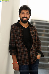 Director Bobby Kolli at Daaku Maharaaj Interview, HD Gallery