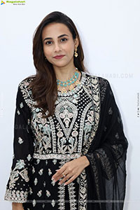 Nishat Shaik stills in Special Black Designer Dress