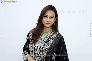 Nishat Shaik stills in Special Black Designer Dress