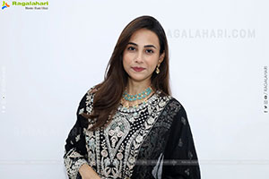 Nishat Shaik stills in Special Black Designer Dress