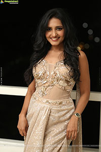 Palak Agarwal at My South Diva Calendar 2025 Launch