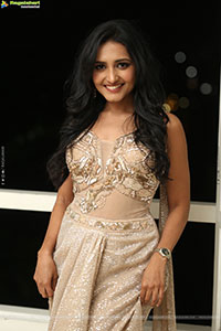 Palak Agarwal at My South Diva Calendar 2025 Launch