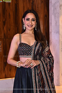 Pragya Jaiswal at Daaku Maharaaj Blockbuster Press Meet