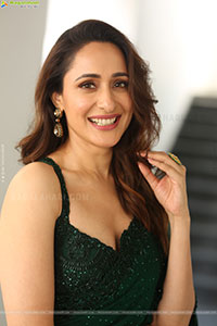 Pragya Jaiswal at Daaku Maharaaj Interview, HD Gallery