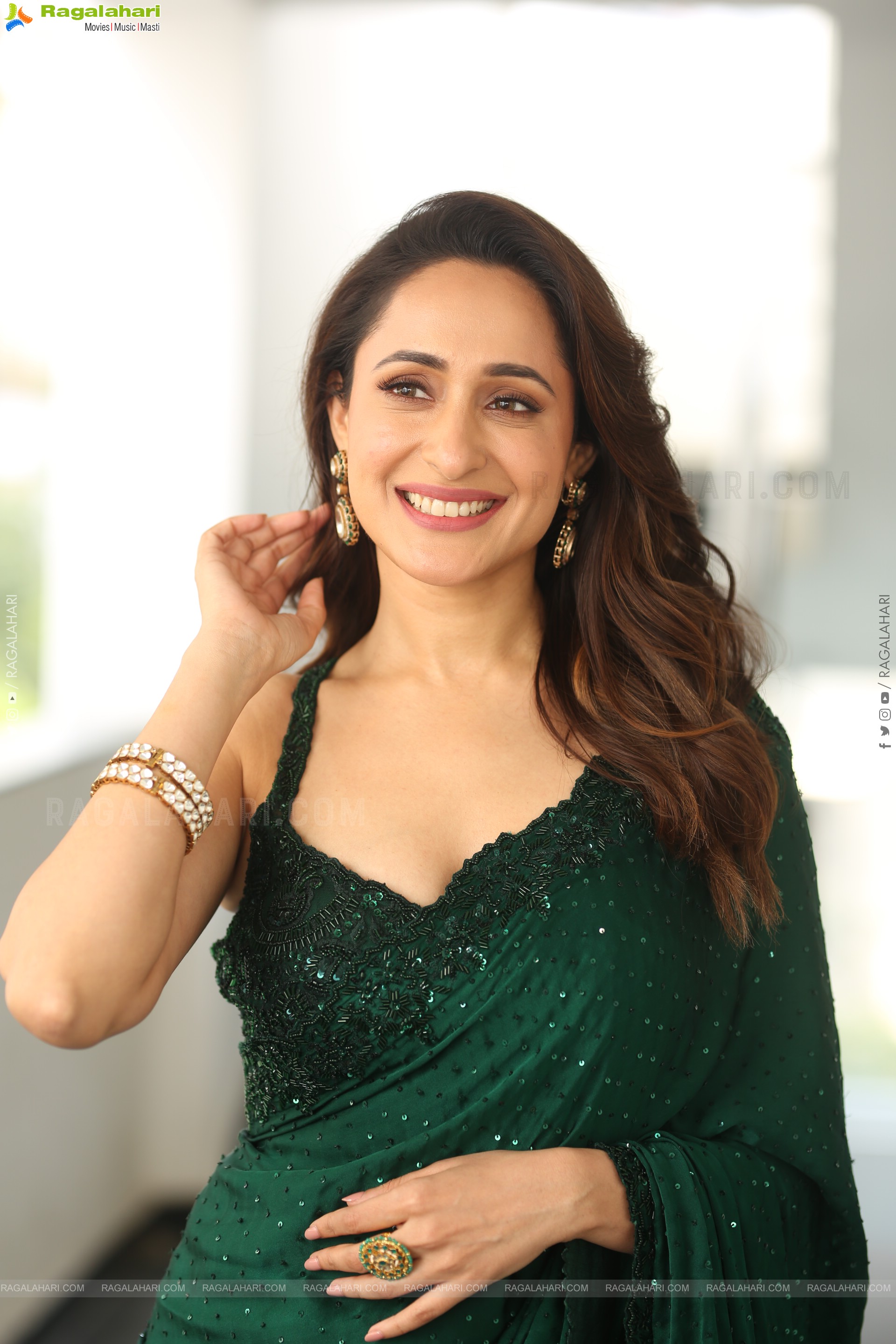 Pragya Jaiswal at Daaku Maharaaj Interview, HD Gallery