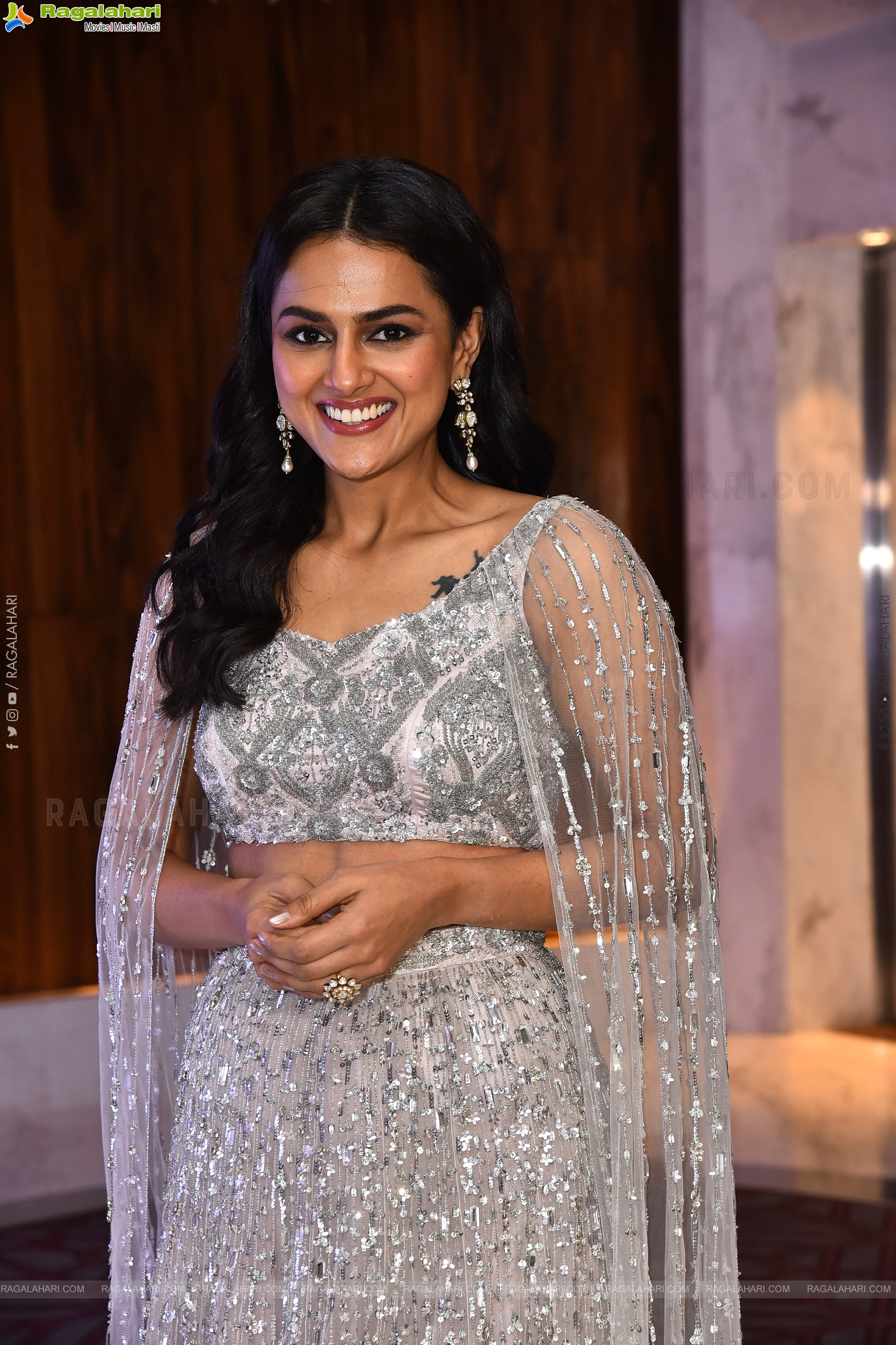 Shraddha Srinath at Daaku Maharaaj Blockbuster Pressmeet, HD Gallery