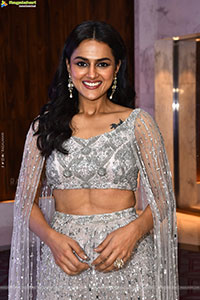 Shraddha Srinath at Daaku Maharaaj Blockbuster Pressmeet