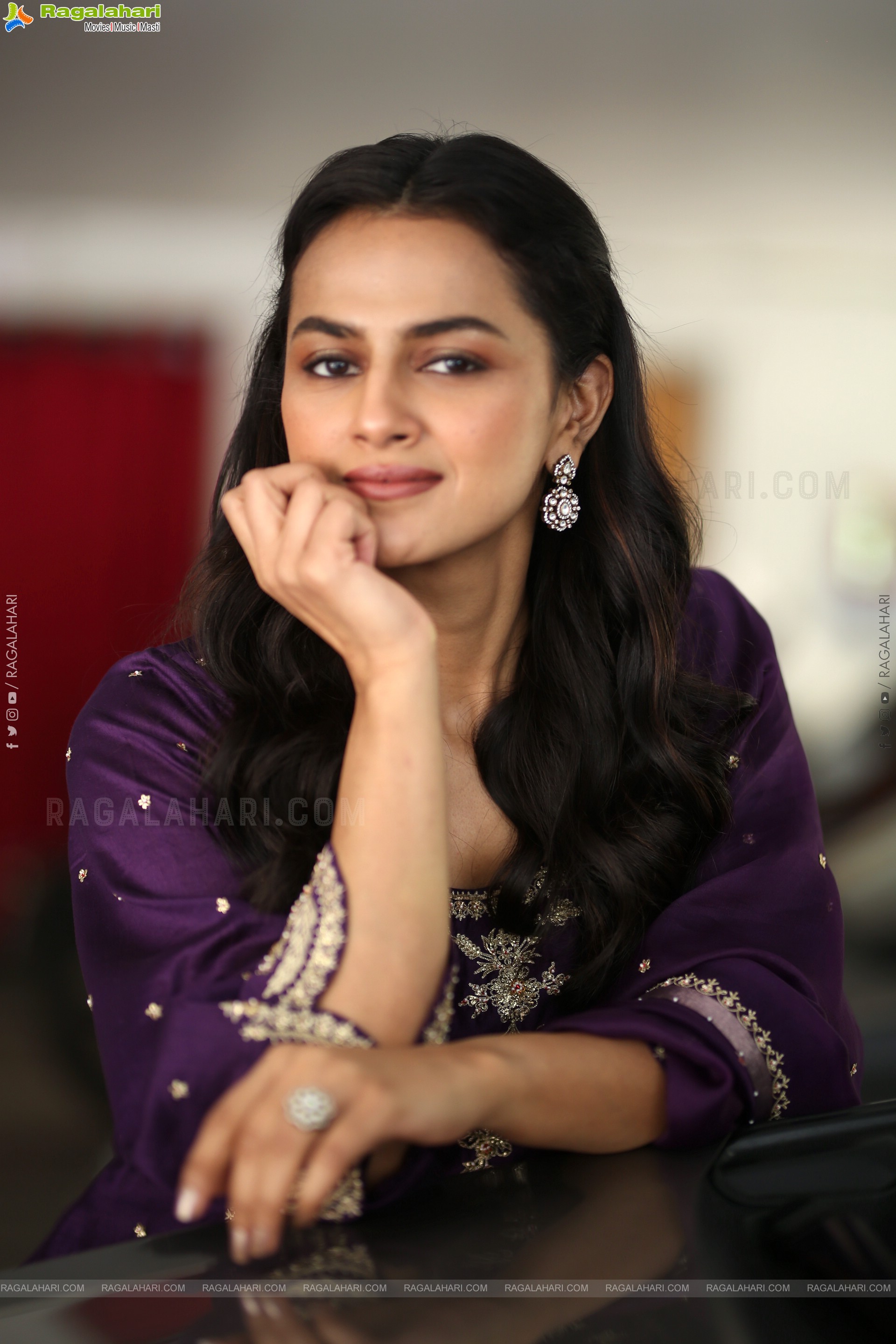 Shraddha Srinath at Daaku Maharaaj Interview, HD Gallery