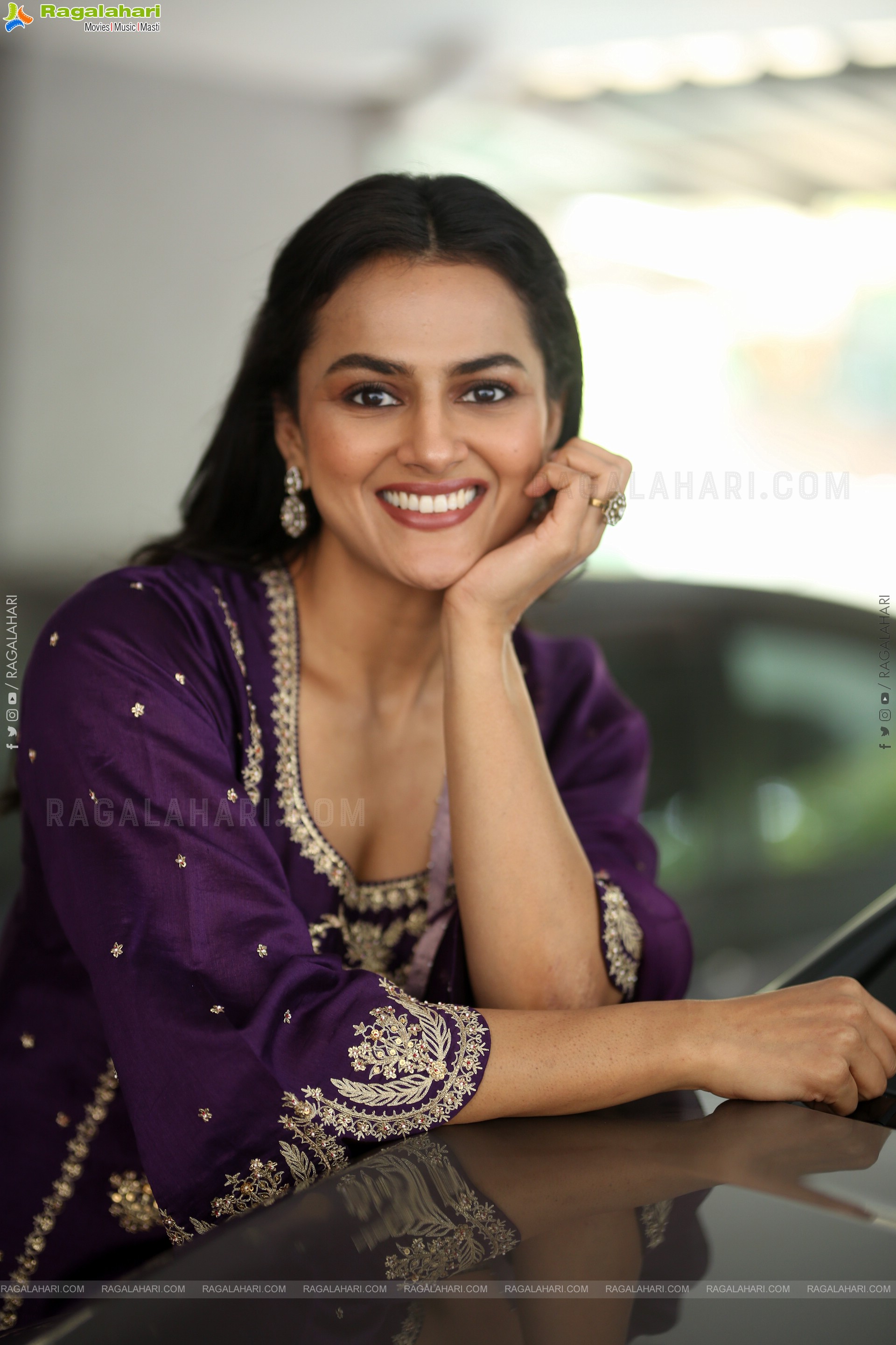 Shraddha Srinath at Daaku Maharaaj Interview, HD Gallery