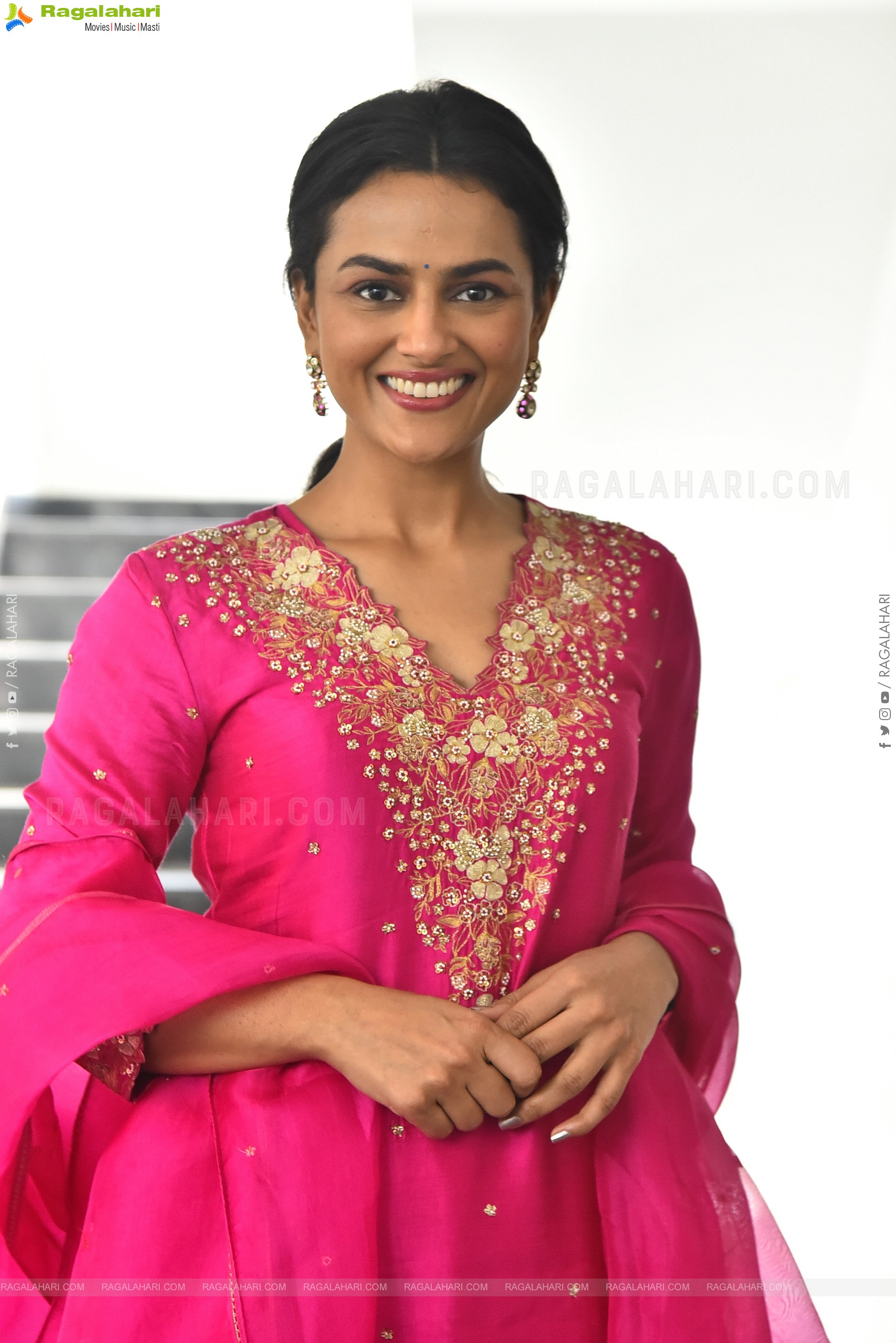 Shraddha Srinath Latest Stills, HD Gallery