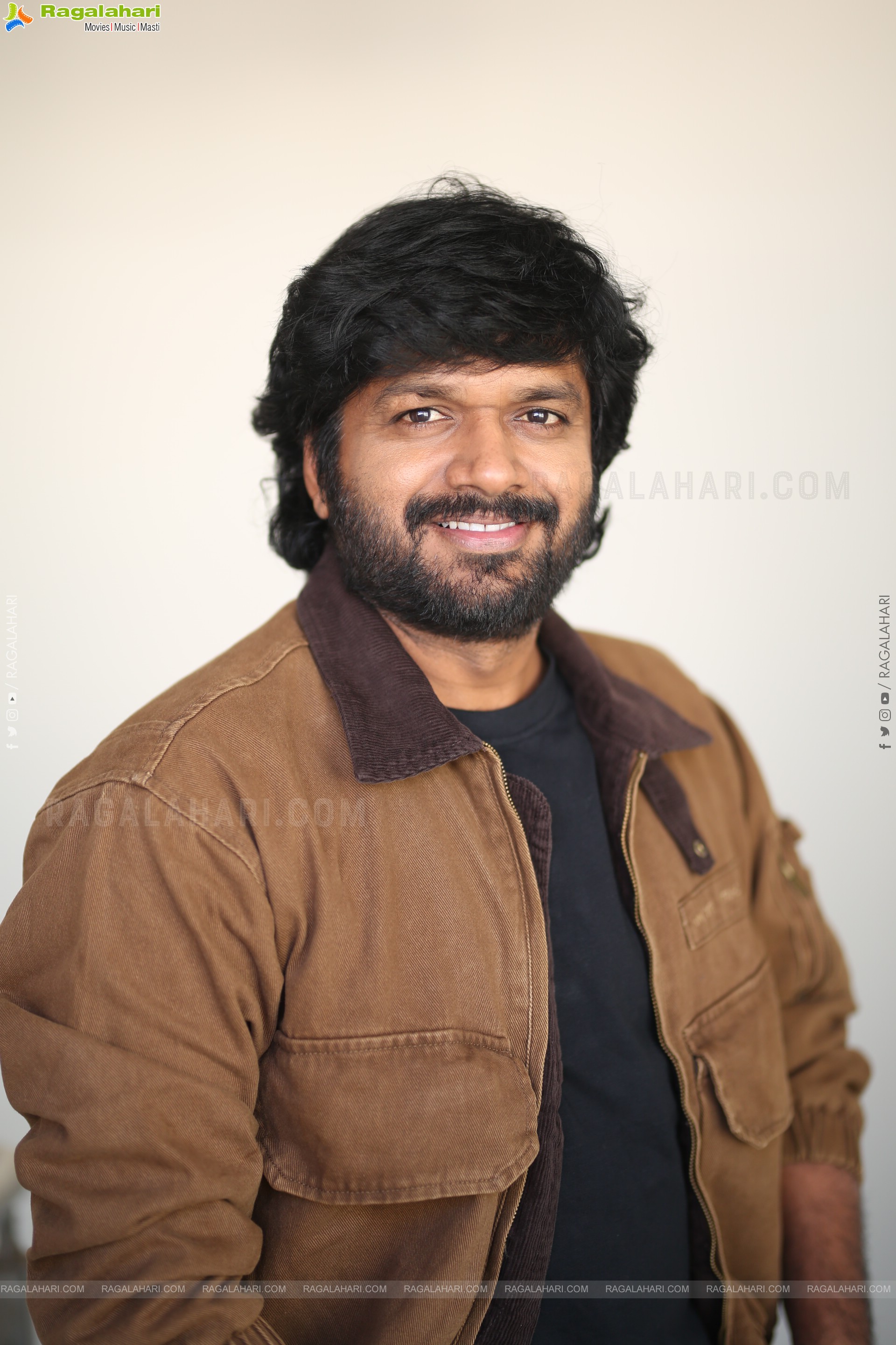 Anil Ravipudi at Mana Shankara Vara Prasad Garu Interview, HD Gallery