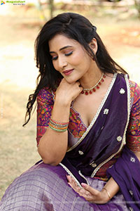 Anusri at Devagudi Trailer Launch Event, HD Gallery