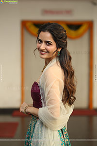 Ashika Ranganath at Bhartha Mahasayulaku Wignyapthi Intervie