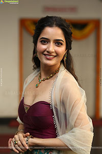 Ashika Ranganath at Bhartha Mahasayulaku Wignyapthi Intervie