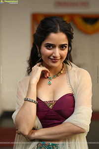 Ashika Ranganath at Bhartha Mahasayulaku Wignyapthi Intervie