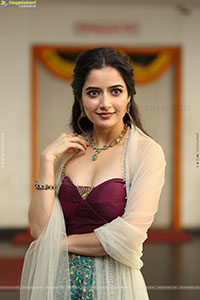 Ashika Ranganath at Bhartha Mahasayulaku Wignyapthi Intervie