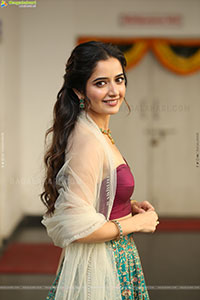 Ashika Ranganath at Bhartha Mahasayulaku Wignyapthi Intervie