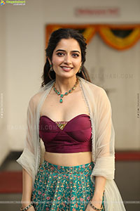 Ashika Ranganath at Bhartha Mahasayulaku Wignyapthi Intervie