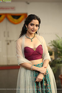 Ashika Ranganath at Bhartha Mahasayulaku Wignyapthi Intervie