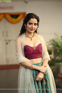 Ashika Ranganath at Bhartha Mahasayulaku Wignyapthi Intervie