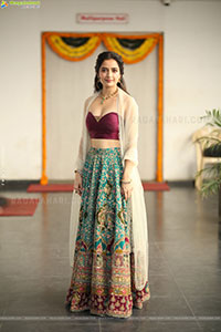 Ashika Ranganath at Bhartha Mahasayulaku Wignyapthi Intervie