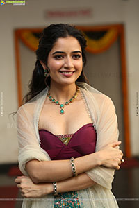 Ashika Ranganath at Bhartha Mahasayulaku Wignyapthi Intervie