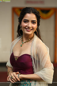 Ashika Ranganath at Bhartha Mahasayulaku Wignyapthi Intervie