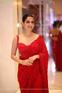 Ashika at Bhartha Mahasayulaku Wignyapthi Prerelease 