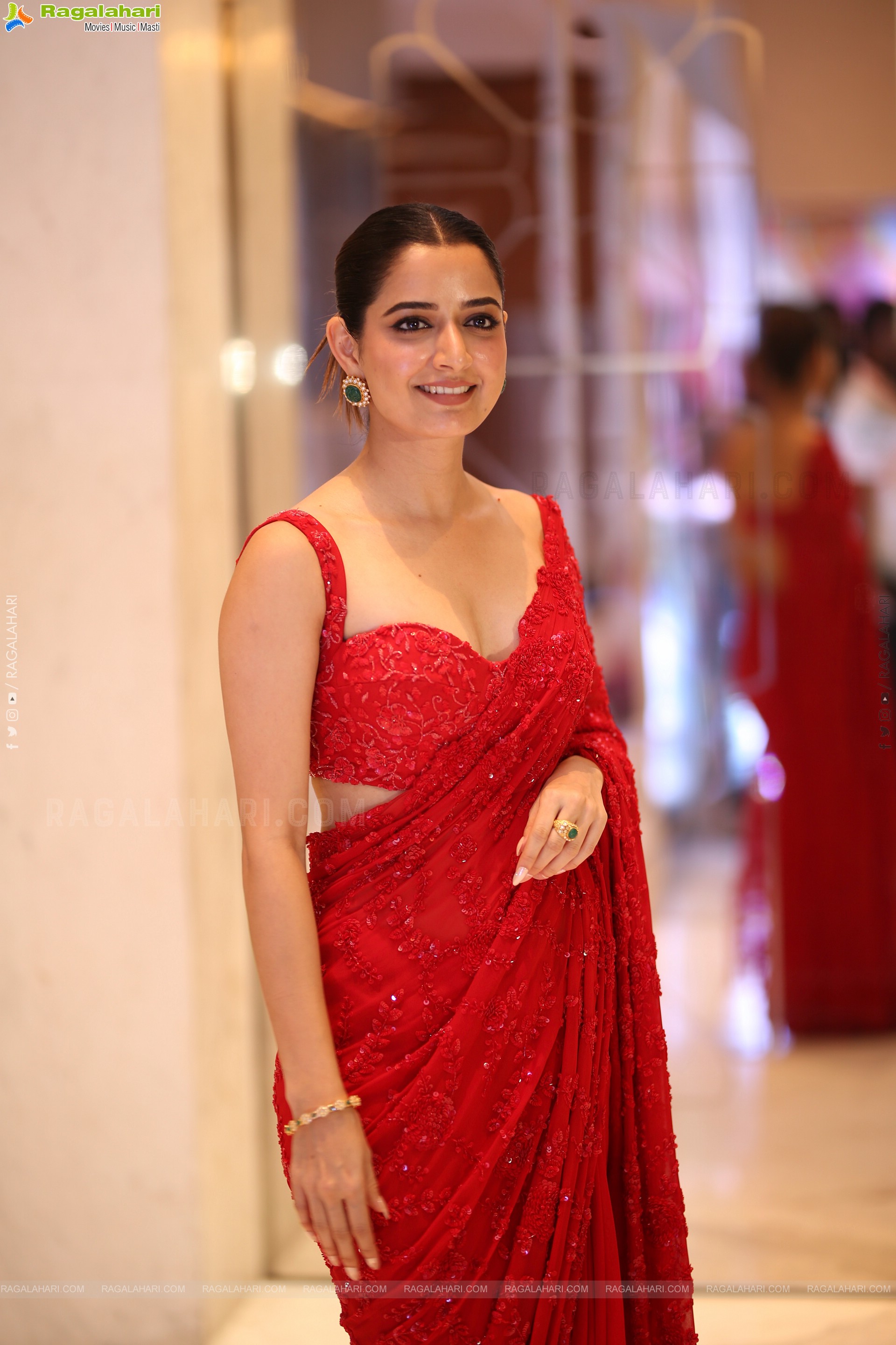 Ashika Ranganath at Bhartha Mahasayulaku Wignyapthi Prerelease, HD Gallery
