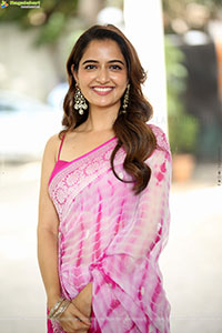 Ashika Ranganath Beautiful Stills in Saree, HD Gallery