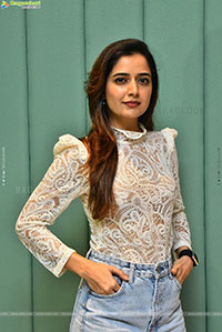 Ashika Ranganath Latest Stills, HD Gallery