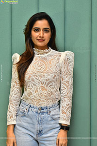 Ashika Ranganath Latest Stills, HD Gallery