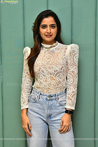 Ashika Ranganath Latest Stills, HD Gallery