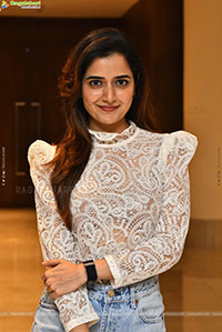 Ashika Ranganath Latest Stills, HD Gallery