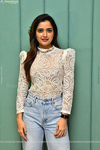 Ashika Ranganath Latest Stills, HD Gallery