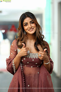 Dimple Hayathi at Bhartha Mahasayulaku Wignyapthi Interview