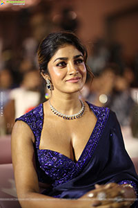 Dimple Hayathi at Bhartha Mahasayulaku Wignyapthi Prerelease