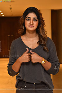 Dimple Hayathi Latest HD Stills, Photo Gallery