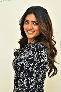 Eesha Rebba at Om Shanti Shanti Shantihi Interview