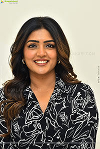 Eesha Rebba at Om Shanti Shanti Shantihi Interview