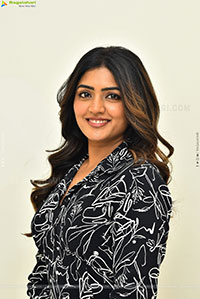 Eesha Rebba at Om Shanti Shanti Shantihi Interview