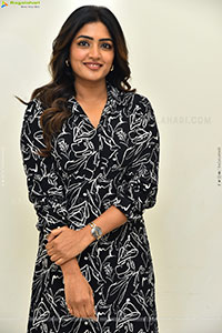 Eesha Rebba at Om Shanti Shanti Shantihi Interview