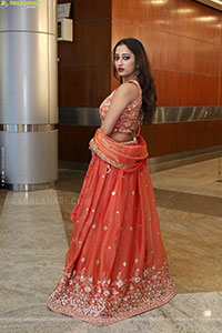 Heena Sheikh stills in Orange Lehenga Choli