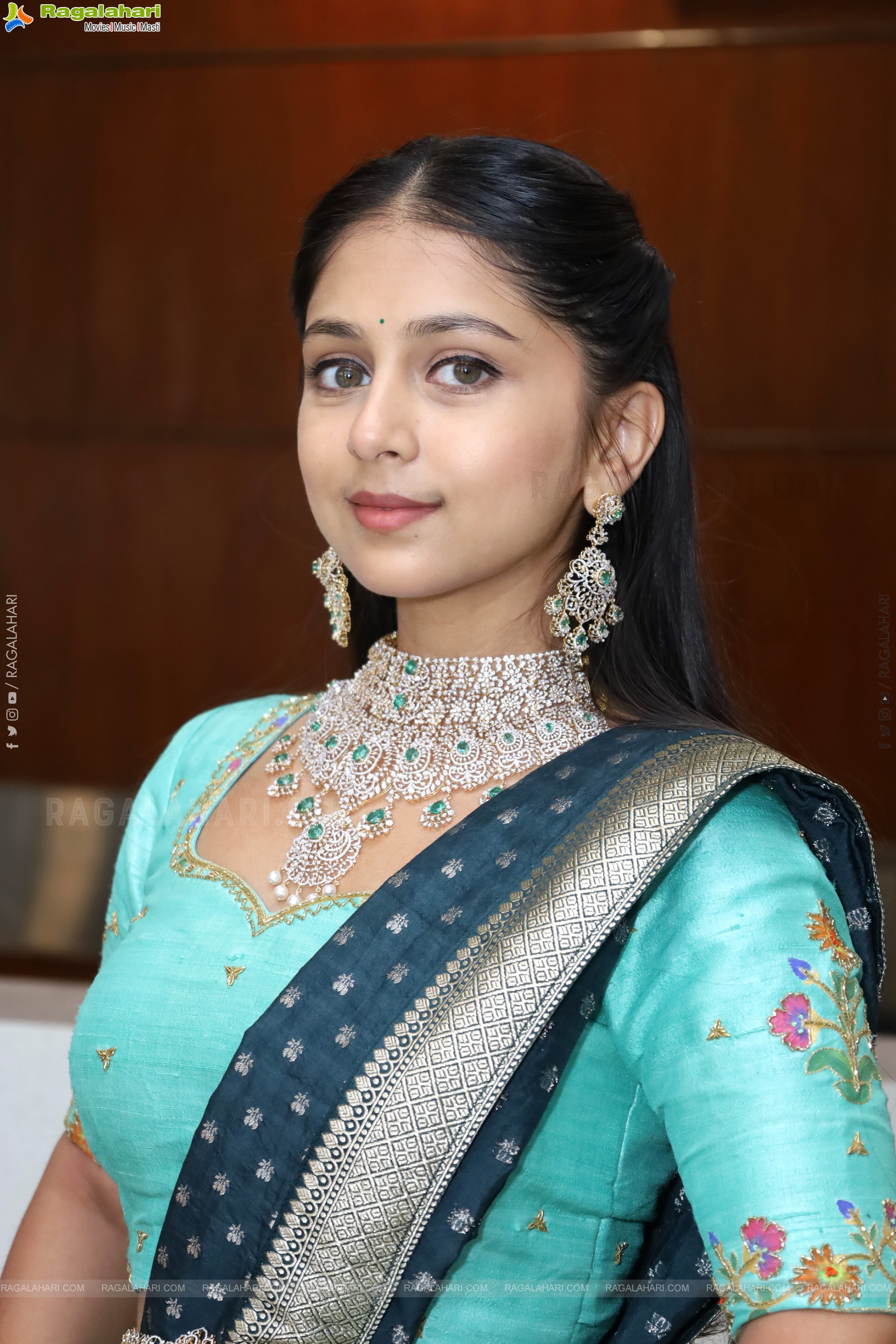 Jabili Jetta Latest Beautiful Stills, HD Photo Gallery