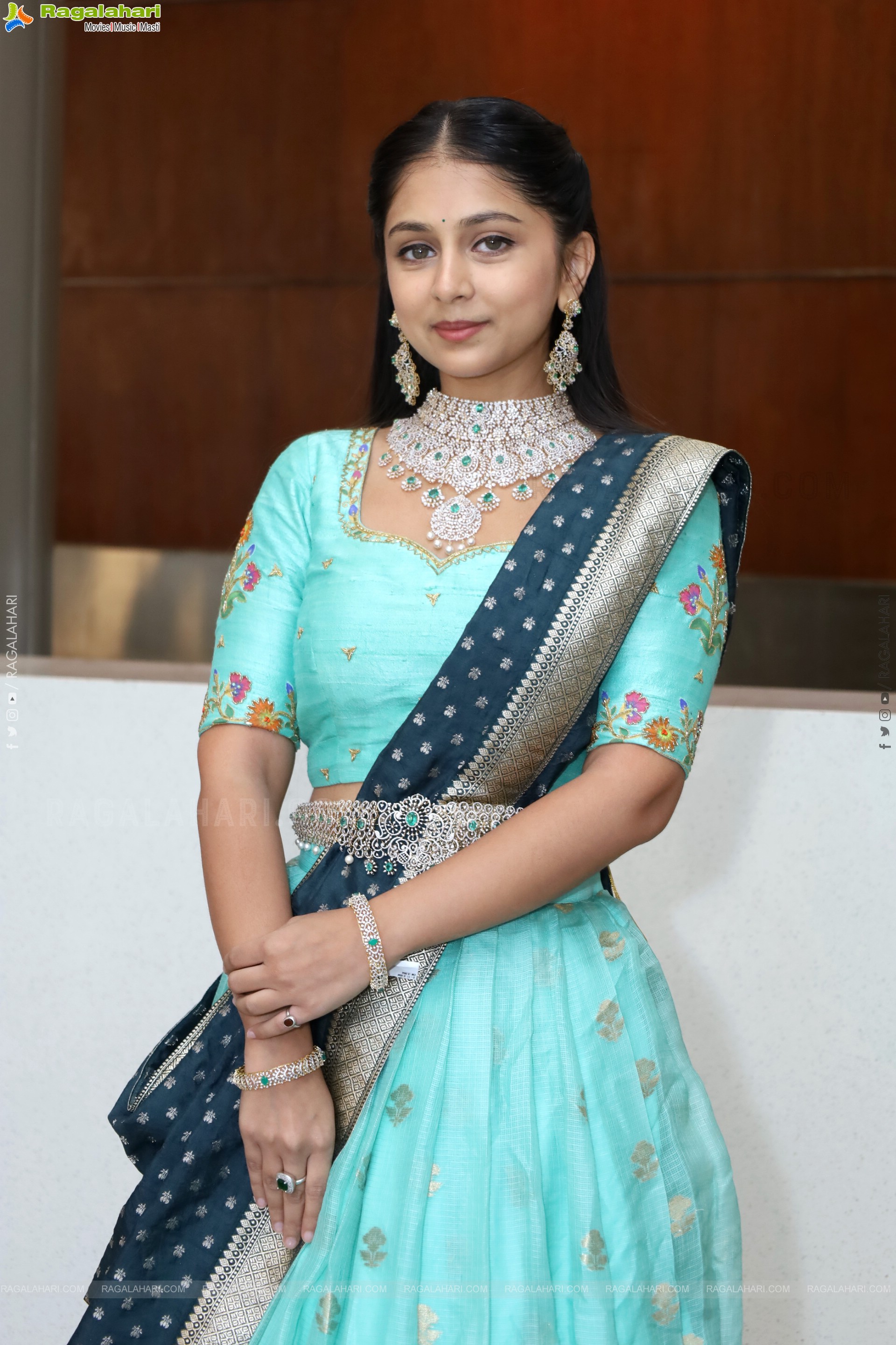 Jabili Jetta Latest Beautiful Stills, HD Photo Gallery