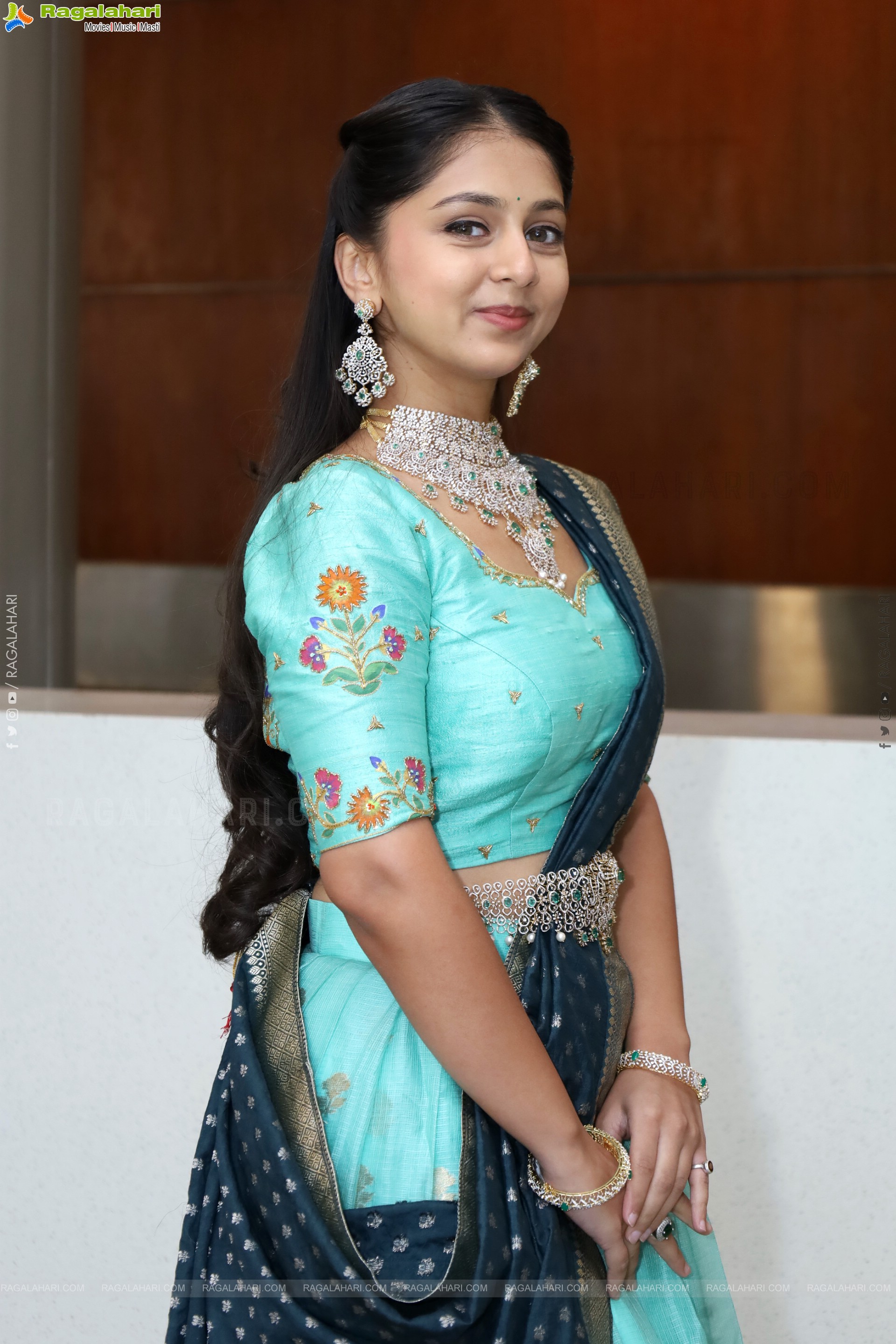 Jabili Jetta Latest Beautiful Stills, HD Photo Gallery