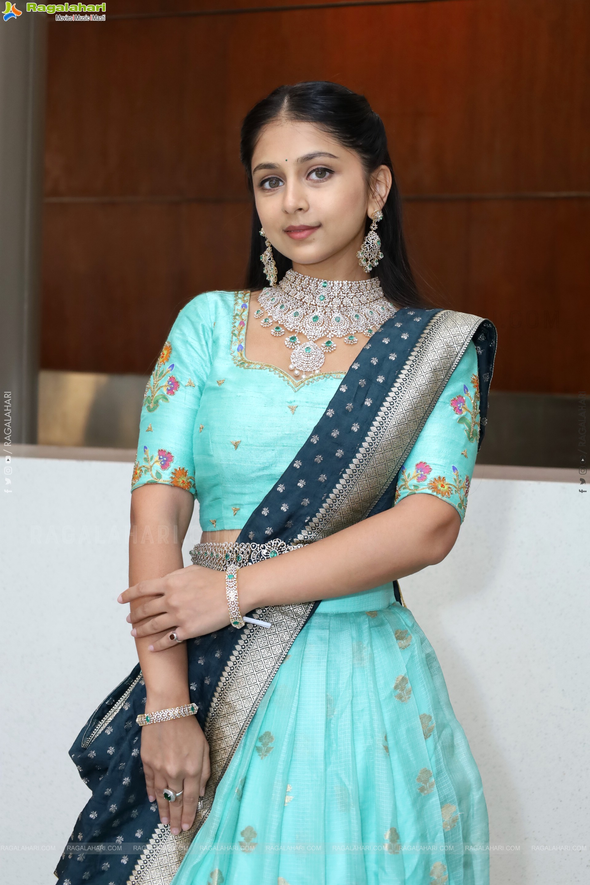 Jabili Jetta Latest Beautiful Stills, HD Photo Gallery