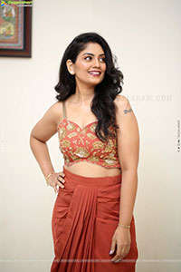 Karuna Bhushan Latest Stills, HD Gallery