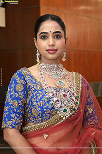 Krithika Poses with Designer Jewellery, HD Gallery