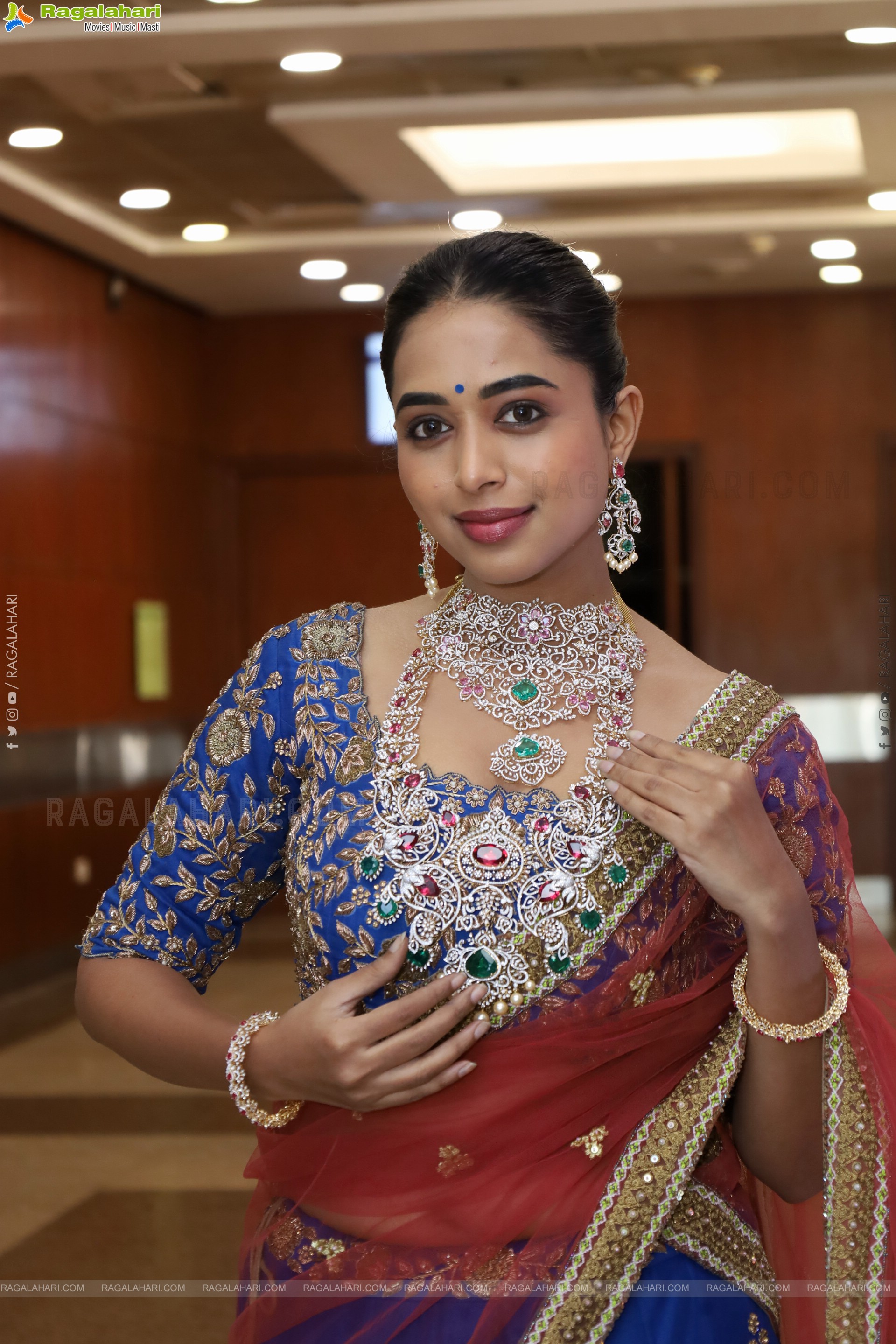 Krithika Poses with Designer Jewellery, HD Gallery